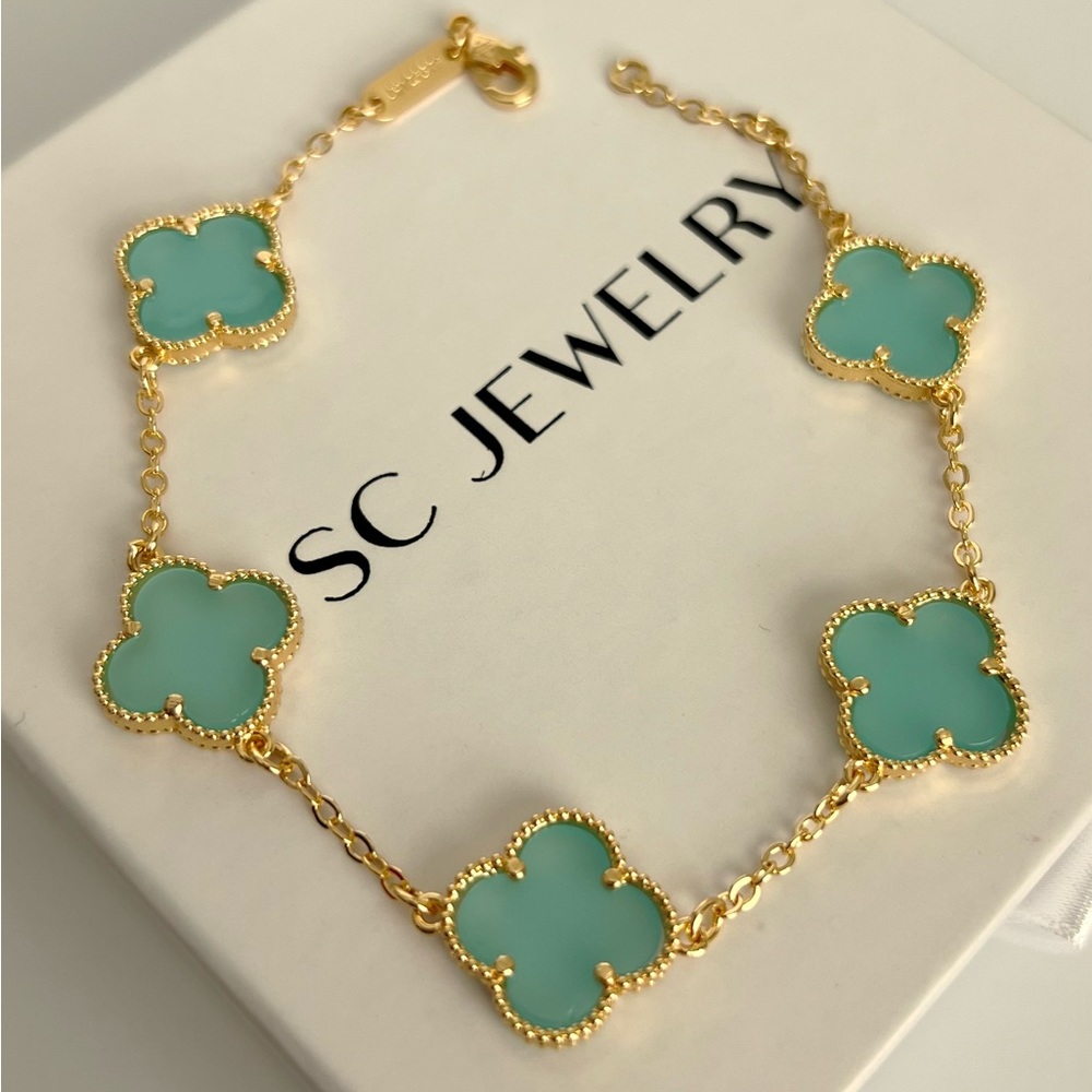 RESTOCK🔥Seafoam Green Clover Bracelet Double Sided 14K Gold Plated Lightweight